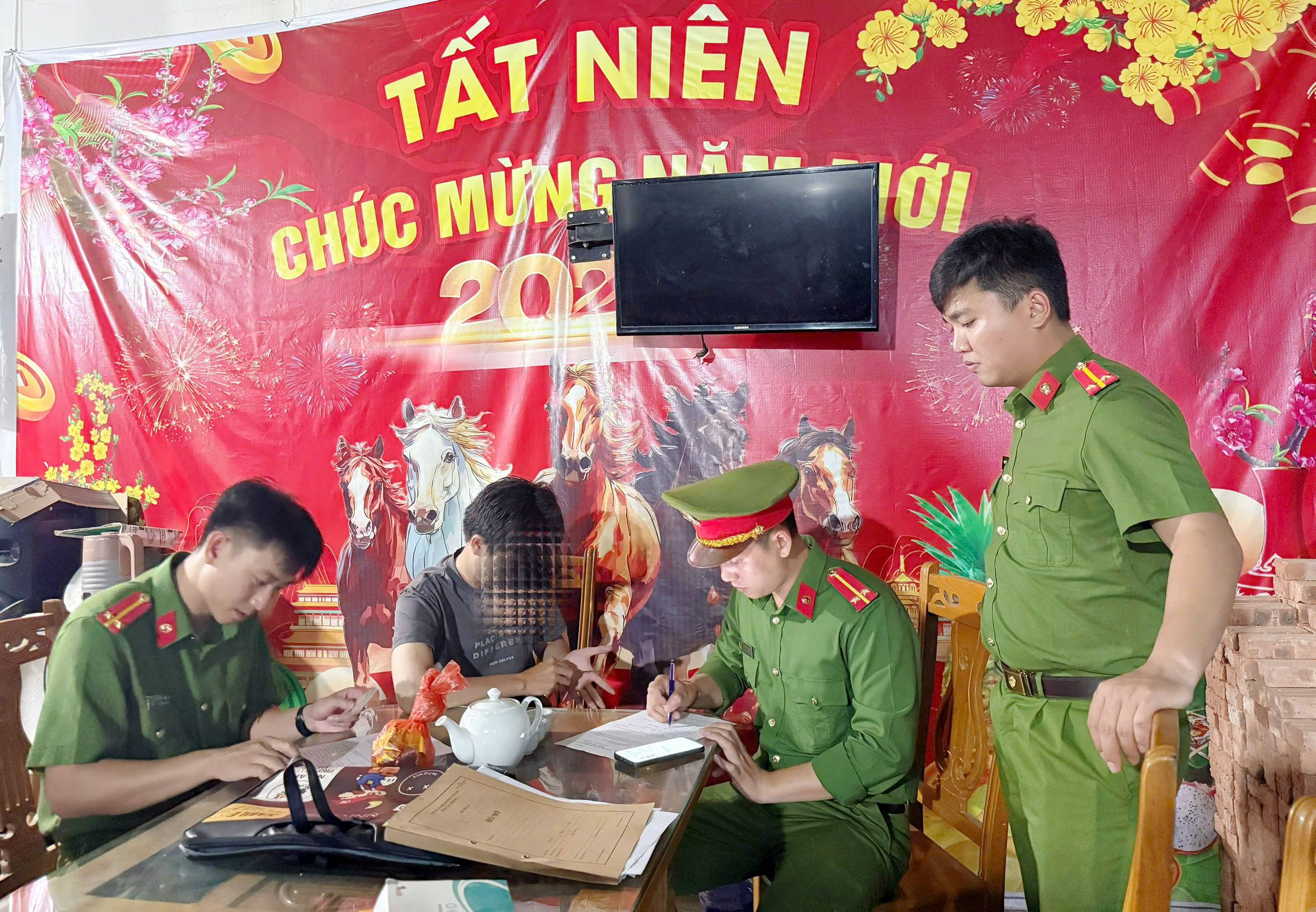 anh tin bai